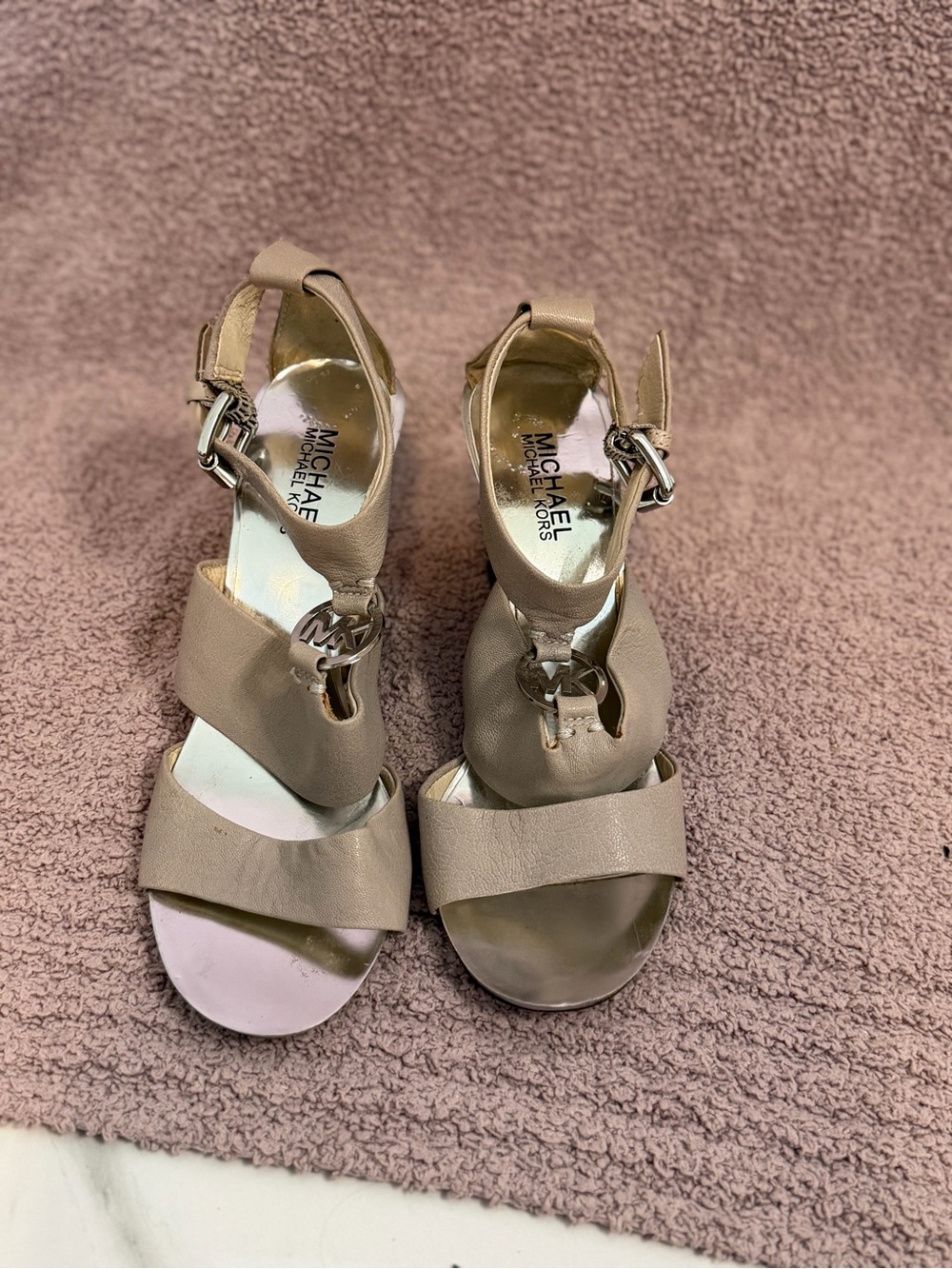 MICHAEL Michael Kors Nude Leather Heels Size 7M MK Logo Sandals
